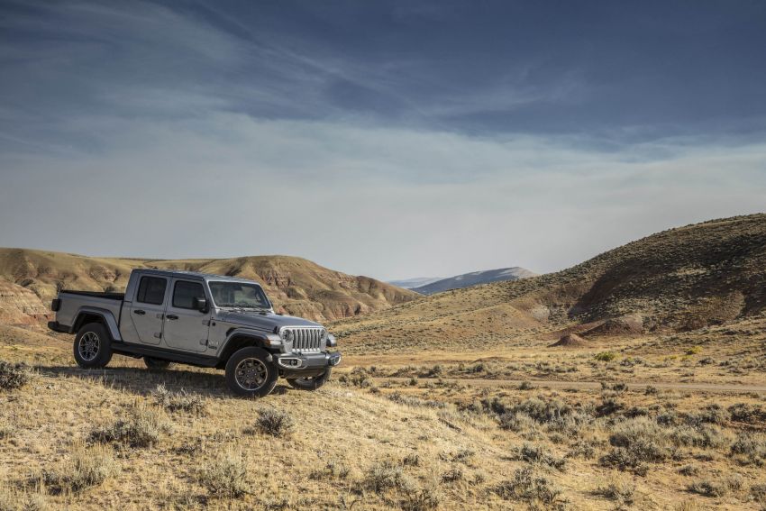 2020 Jeep Gladiator debuts in LA – best of both worlds 897314