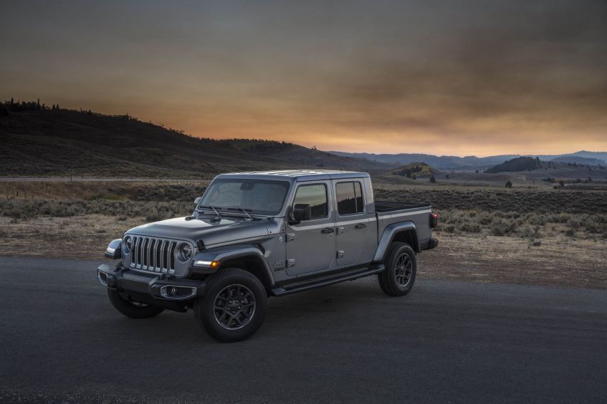 2020 Jeep Gladiator debuts in LA – best of both worlds 897323