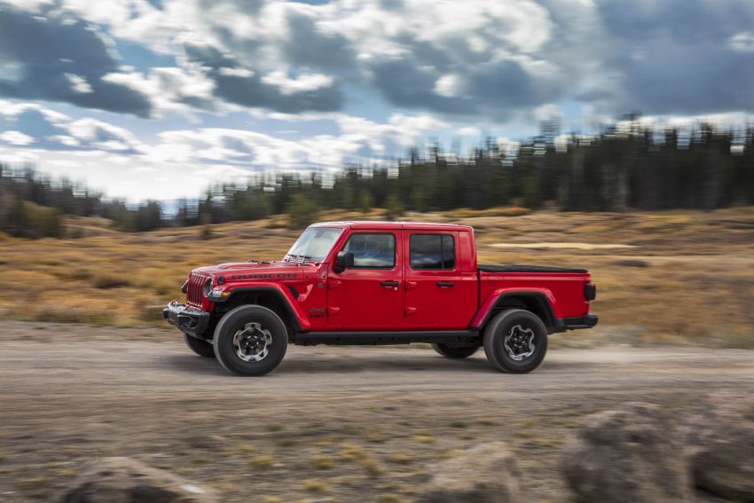 2020 Jeep Gladiator debuts in LA – best of both worlds 897162