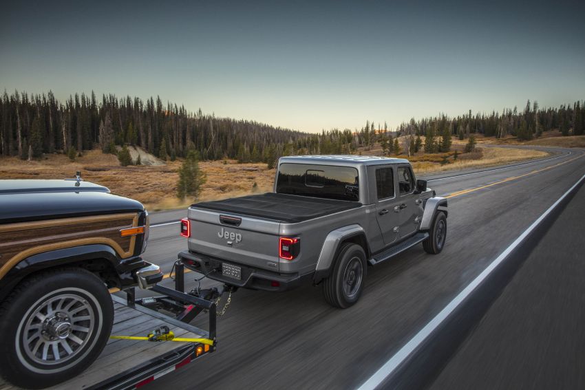 2020 Jeep Gladiator debuts in LA – best of both worlds Image #897335