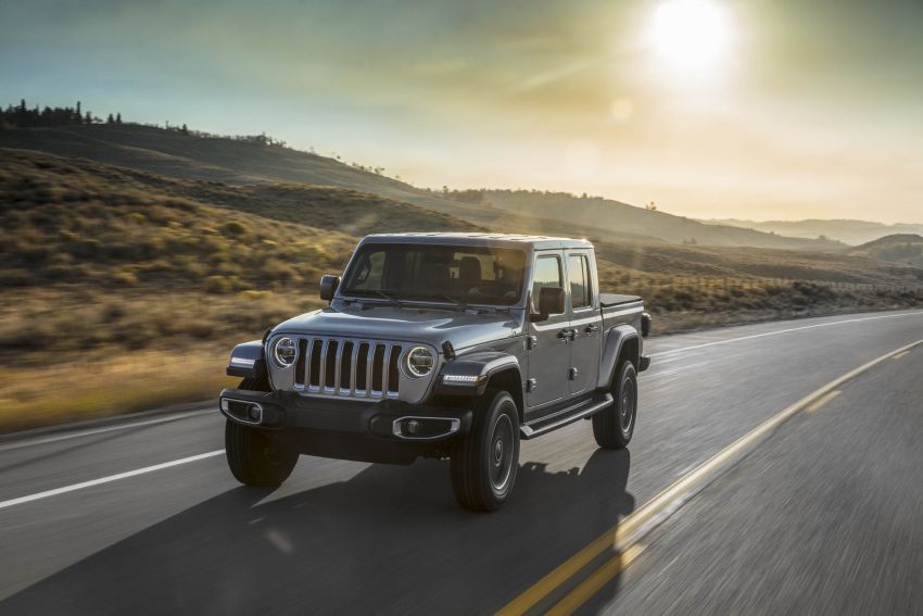 2020 Jeep Gladiator debuts in LA – best of both worlds 897343