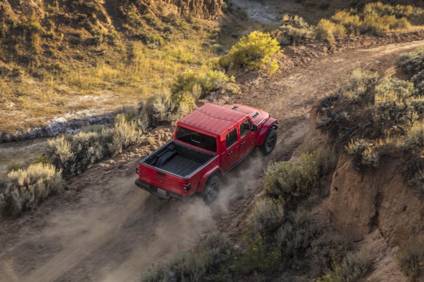 2020 Jeep Gladiator debuts in LA – best of both worlds 897165