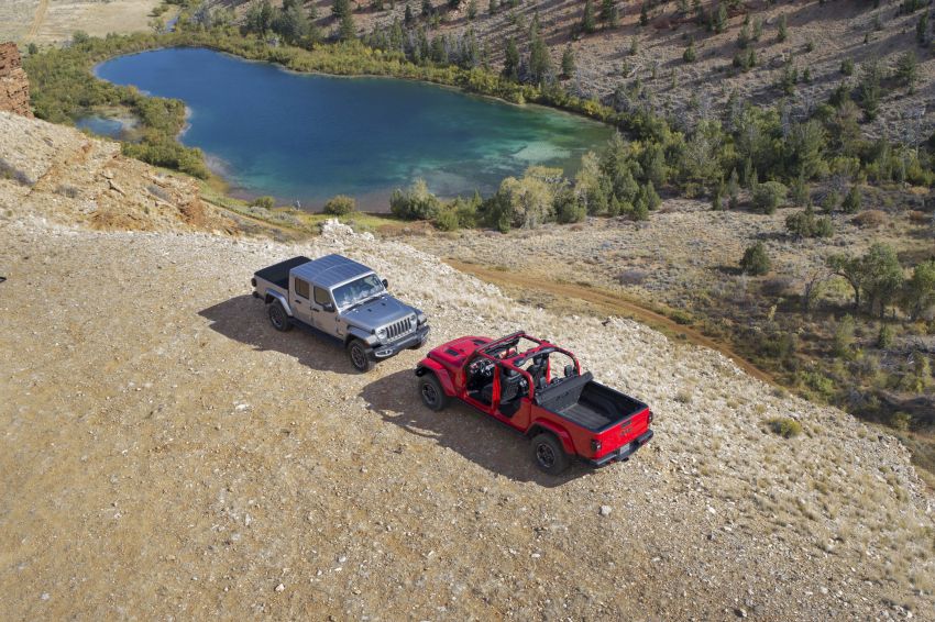 2020 Jeep Gladiator debuts in LA – best of both worlds 897361