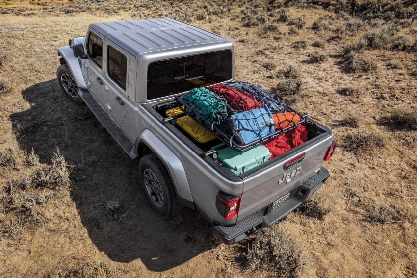 2020 Jeep Gladiator debuts in LA – best of both worlds 897399