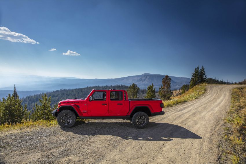 2020 Jeep Gladiator debuts in LA – best of both worlds 897217