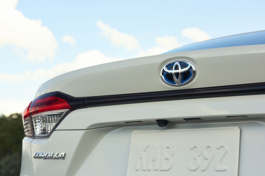 2020 Toyota Corolla Hybrid debuts at LA Auto Show 895700