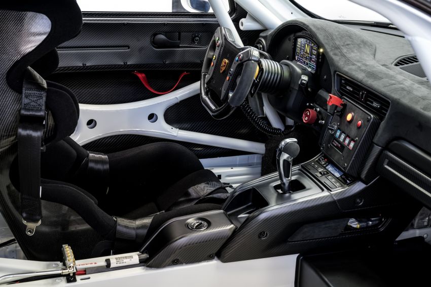 Porsche 911 GT2 RS Clubsport diperkenal di Los Angeles – untuk kegunaan litar sahaja, terhad 200 unit 896600