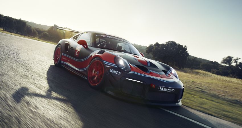 Porsche 911 GT2 RS Clubsport debuts at 2018 LA Auto Show – 700 PS, only 200 units, solely for track use 896527