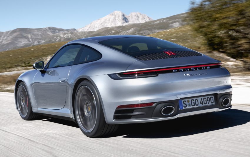 992 Porsche 911 revealed – new tech, 450 PS flat-six 895492