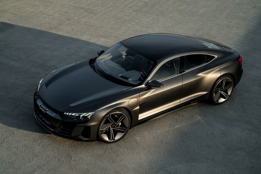 Audi e-tron GT concept debuts at Los Angeles Auto Show – 582 hp EV, production version due by end 2020 Image #895971