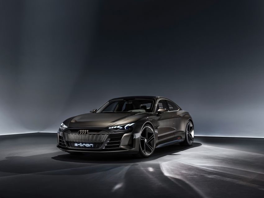 Audi e-tron GT concept debuts at Los Angeles Auto Show – 582 hp EV, production version due by end 2020 Image #895964