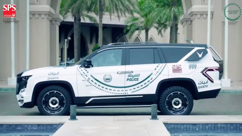 The Ghiath Beast Patrol – Dubai’s new hi-tech cop car 895182