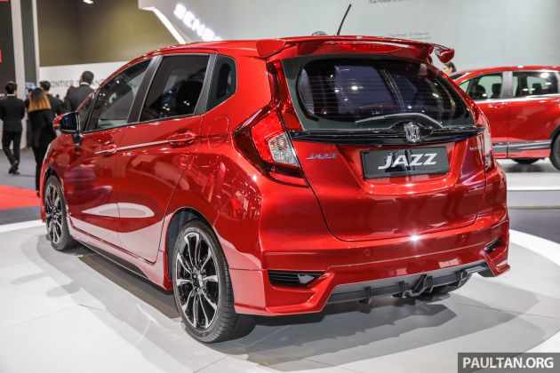 Honda Malaysia rai pemilik Jazz yang ke-100,000