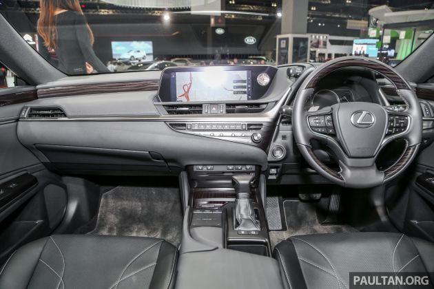 KLIMS18: Lexus ES250 baru dipertonton di Malaysia