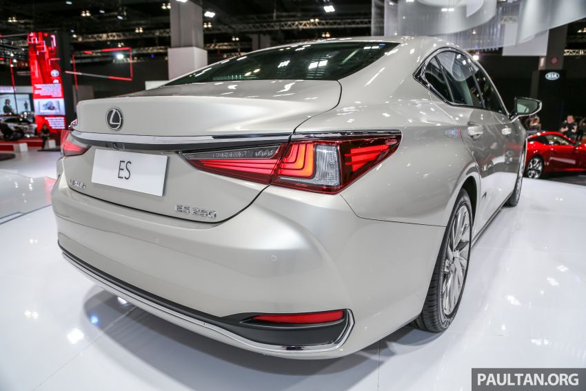 KLIMS18: Lexus ES250 baru dipertonton di Malaysia 893421