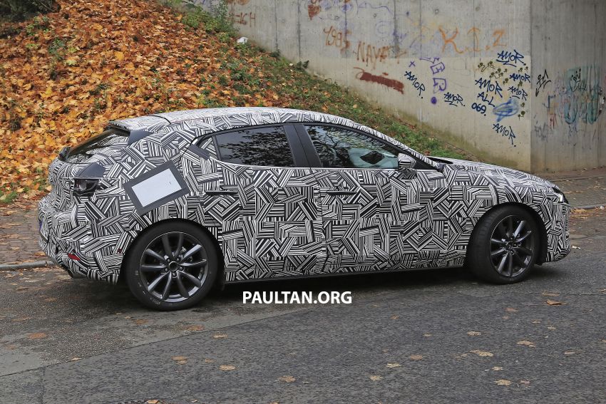 SPIED: All-new Mazda 3 – exterior and interior revealed 889238
