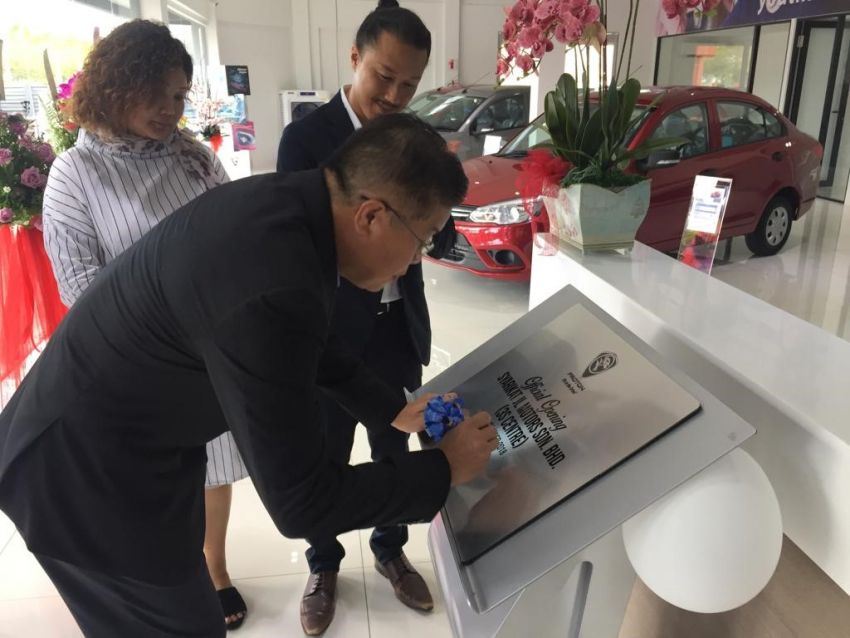 Proton officially launches four new 3S/4S outlets in Malaysia – Setapak, Semambu, Peringgit and Miri 887593