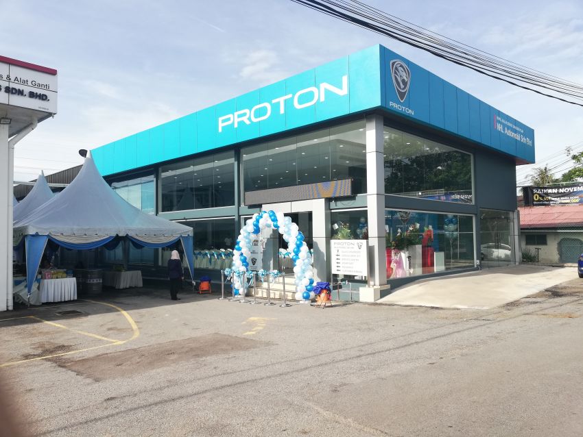 Proton officially launches four new 3S/4S outlets in Malaysia – Setapak, Semambu, Peringgit and Miri 887571