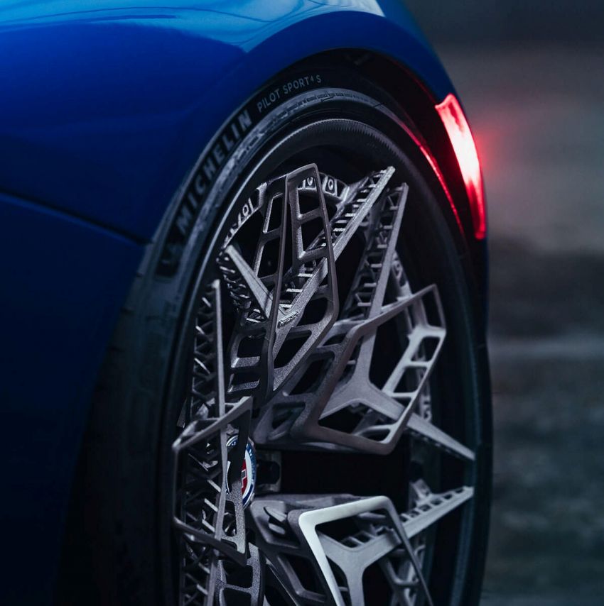 HRE and GE create the first 3D-printed titanium wheel 889154