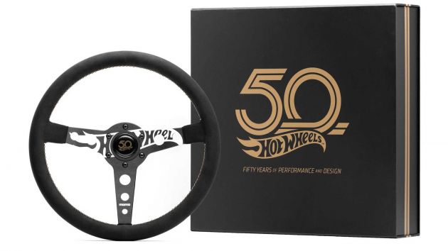 Momo hasilkan roda stereng edisi khas 50-tahun Hot Wheels – hanya boleh ditempah atas talian, RM1.7k
