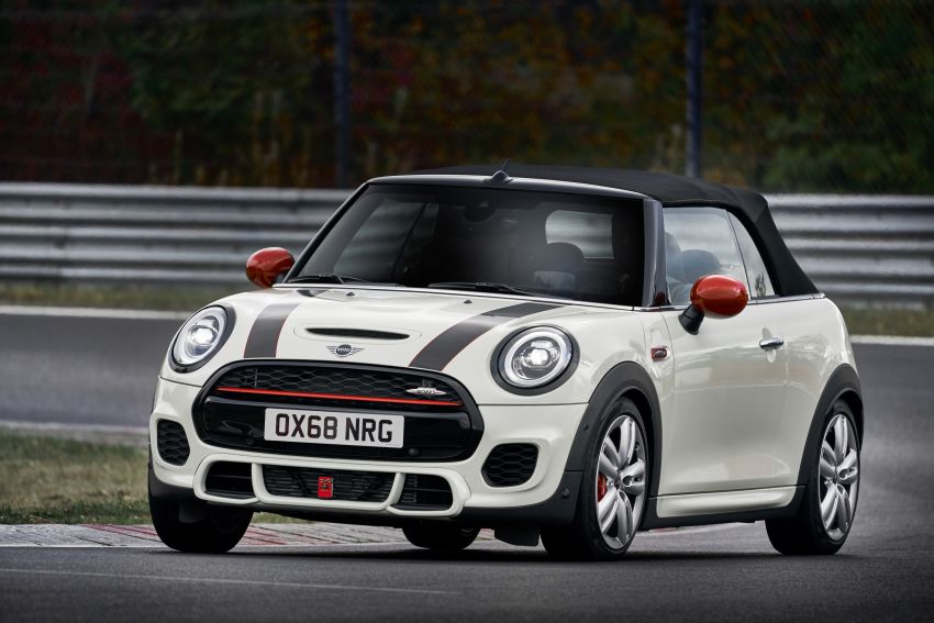 MINI JCW facelift gets updated with particulate filter 903742