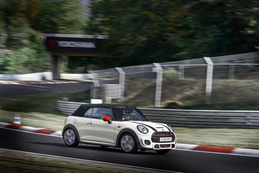 MINI JCW facelift gets updated with particulate filter 903748