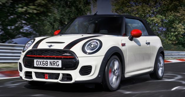 MINI to bring back manual transmissions to the US