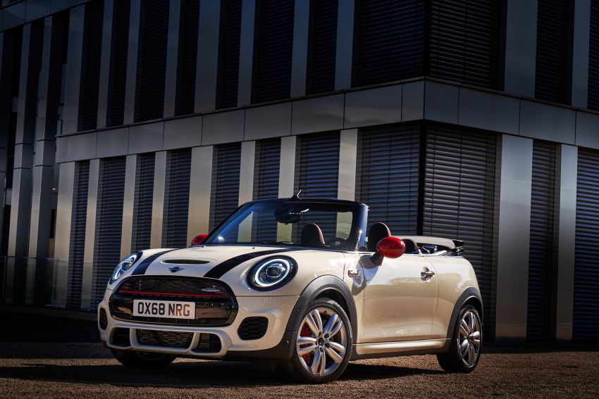 MINI JCW facelift gets updated with particulate filter 903732