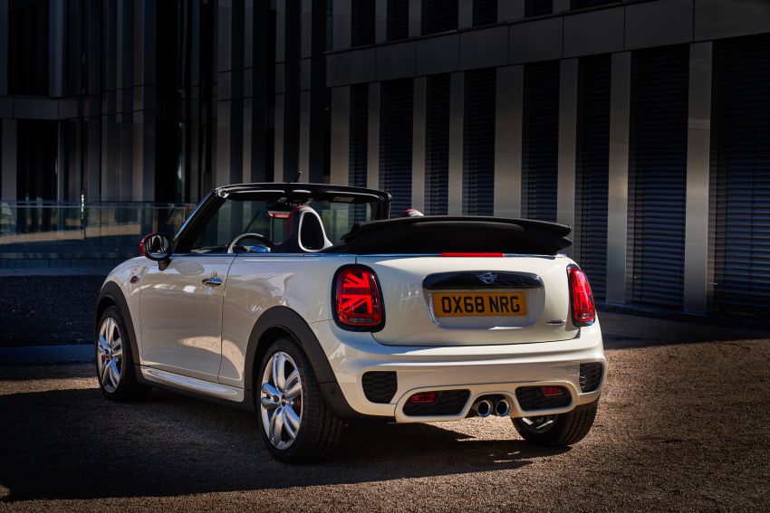 MINI JCW facelift gets updated with particulate filter 903734