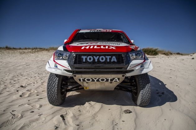 Toyota enters three racing Hilux trucks in 2019 Dakar