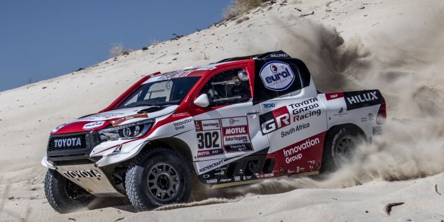 Toyota enters three racing Hilux trucks in 2019 Dakar