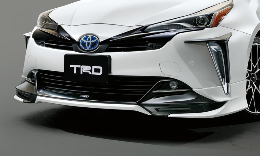 Toyota Prius facelift ditawarkan dengan aksesori TRD 905243
