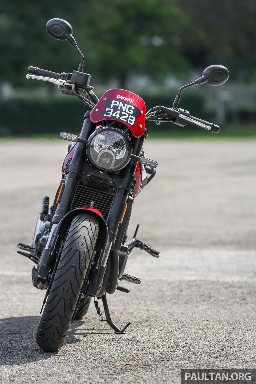 REVIEW: Benelli Leoncino – riding the 500 cc baby lion 899627