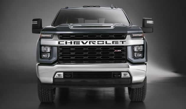 2020 Chevrolet Silverado HD – what’s with that face?