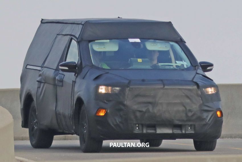 SPIED: Ford compact pick-up spotted – new Courier? 902327