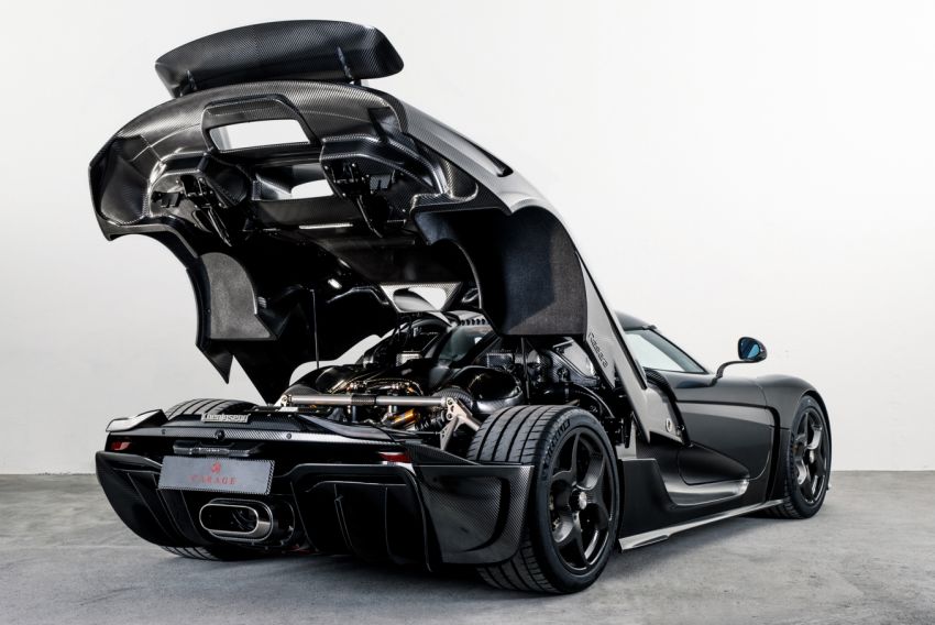 Koenigsegg Regera – first unit finished in bare carbon 899238