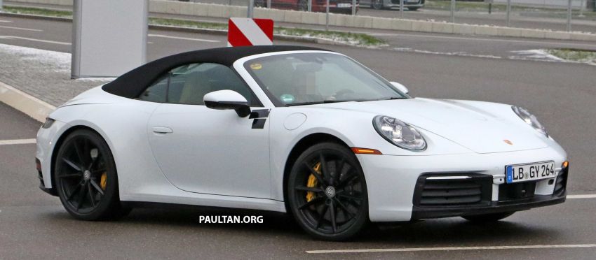 SPYSHOTS: Porsche 992 Cabriolet almost undisguised 903090