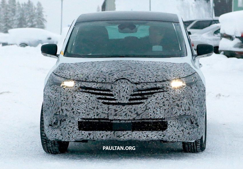 SPYSHOTS: Renault Espace facelift spotted testing 902065