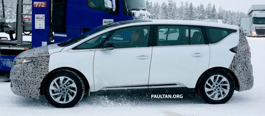 SPYSHOTS: Renault Espace facelift spotted testing 902070