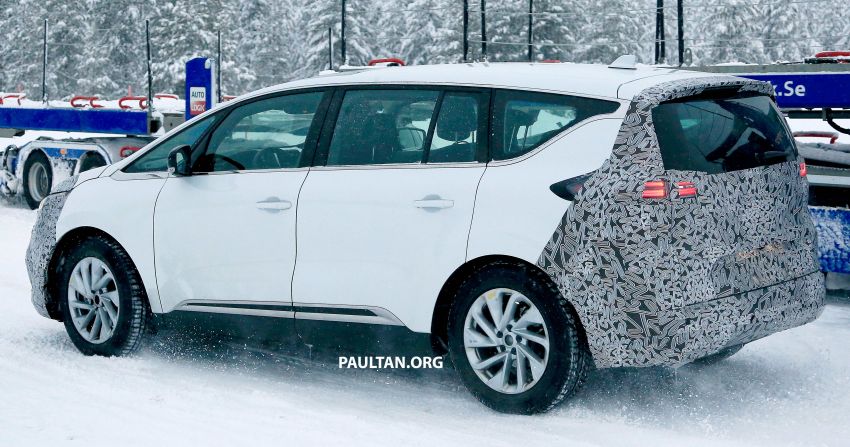 SPYSHOTS: Renault Espace facelift spotted testing 902071