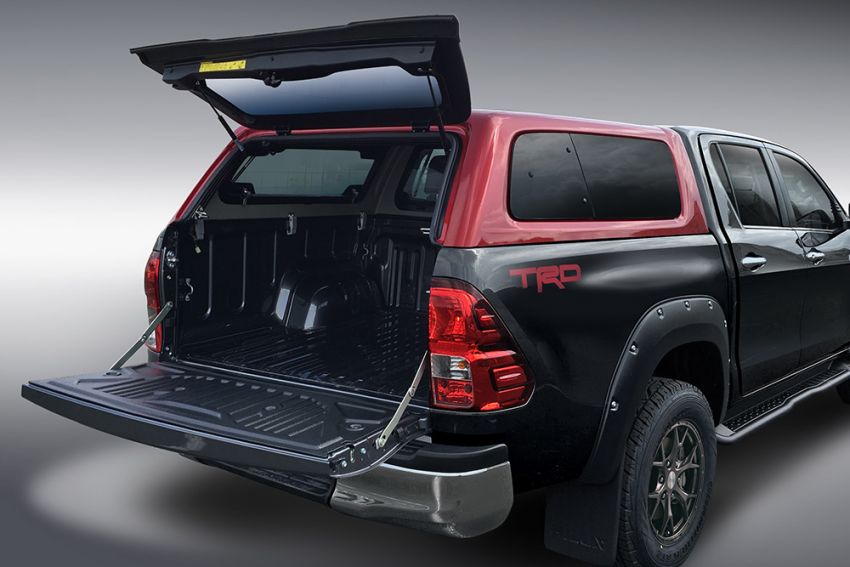 Toyota Hilux Black Rally Edition, TRD parts revealed 905701