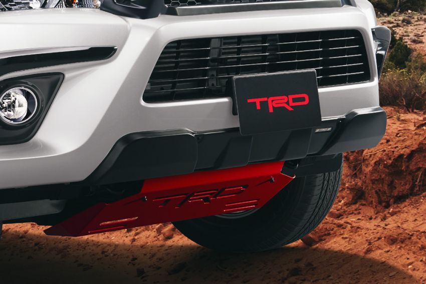 Toyota Hilux Black Rally Edition, TRD parts revealed 905692
