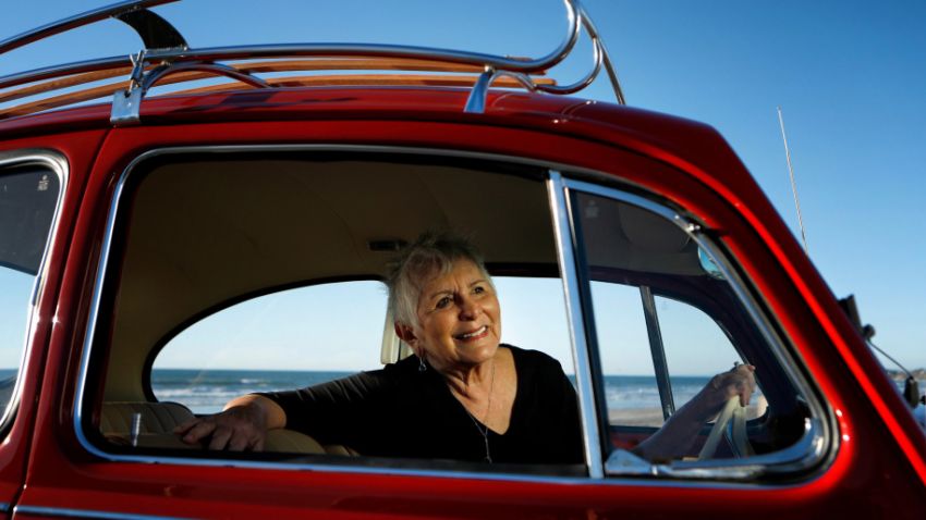 Volkswagen lakukan restorasi percuma untuk sebuah Beetle keluaran 1966 milik wanita berumur 73 tahun 901047