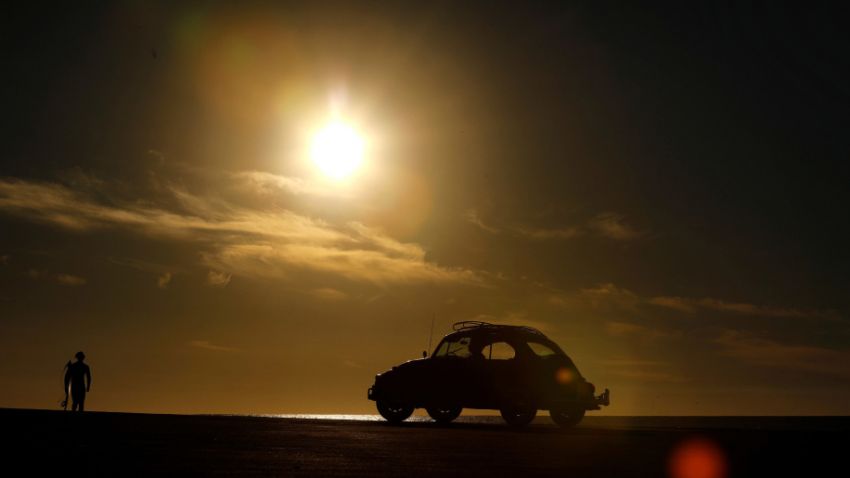 Volkswagen lakukan restorasi percuma untuk sebuah Beetle keluaran 1966 milik wanita berumur 73 tahun 901051