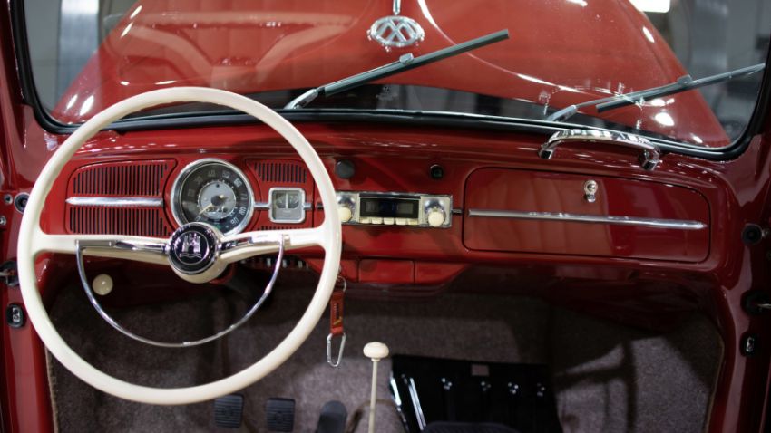 Volkswagen lakukan restorasi percuma untuk sebuah Beetle keluaran 1966 milik wanita berumur 73 tahun 901041
