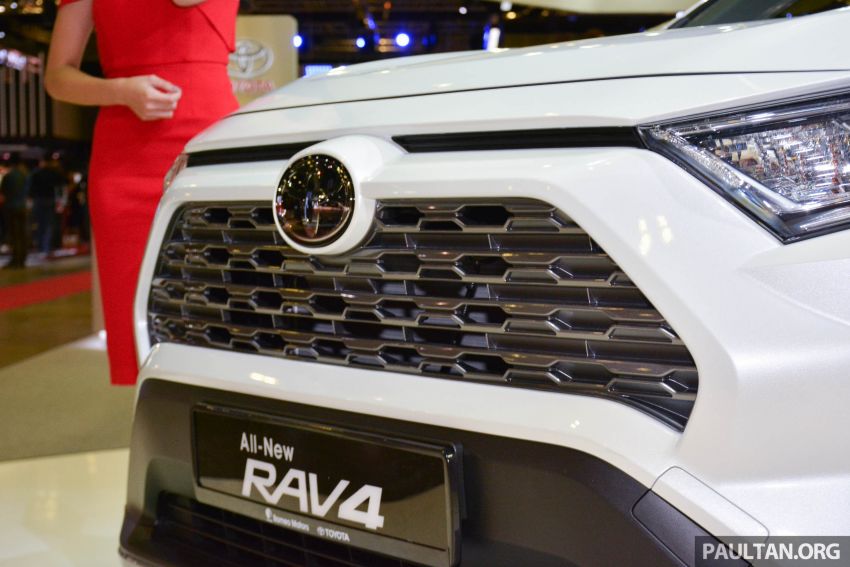 Toyota RAV4 2019 dilancarkan di S’pore Motor Show 909628