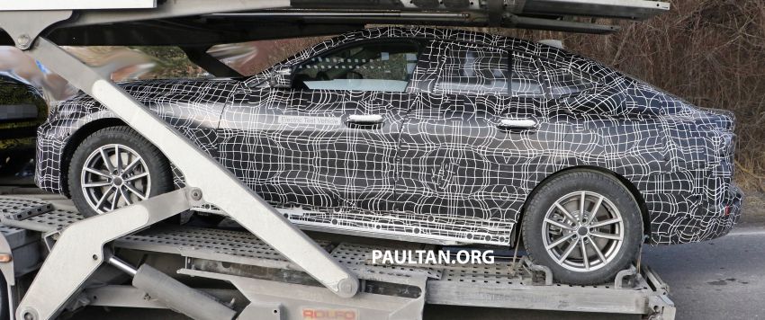 SPIED: BMW i4 electric sedan seen for the first time 916105