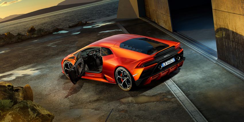 Lamborghini Huracan Evo shown: 640 hp, smarter aids 908034
