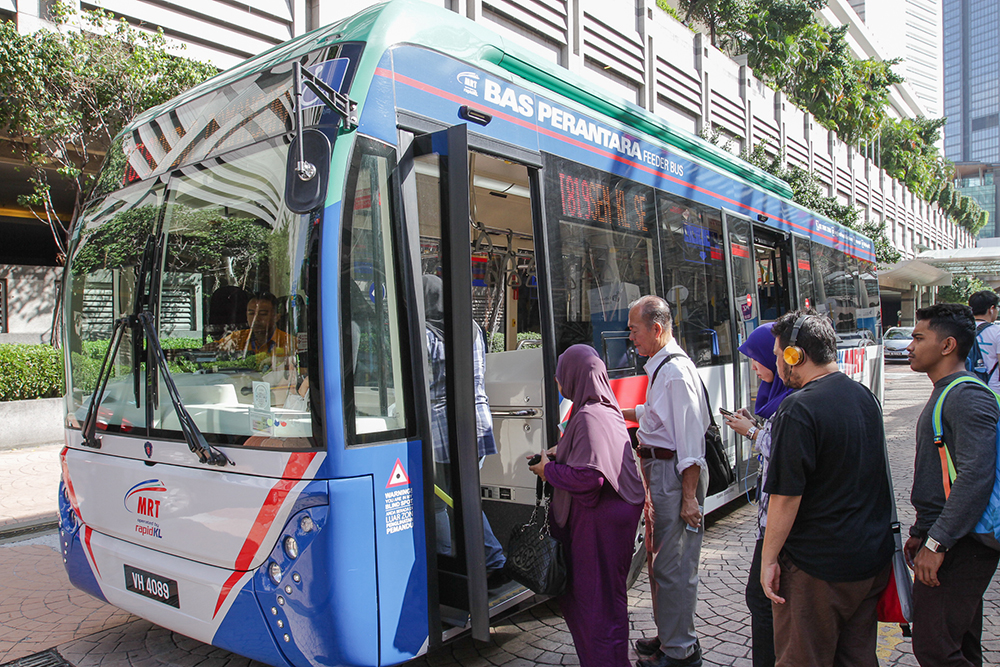 MRT Feeder bus_cashless