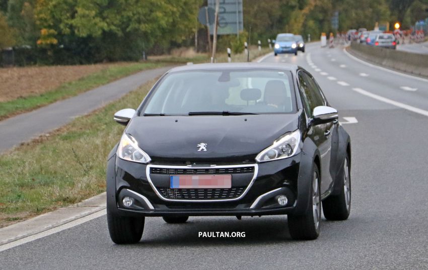 SPIED: Peugeot 1008 test mule seen – SUV due soon? 907148